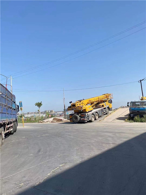 改则县25吨吊车的租赁价格大概是多少？